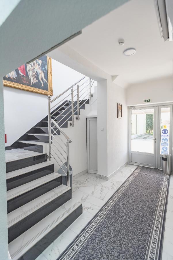 Vila Safir Loznica Εξωτερικό φωτογραφία