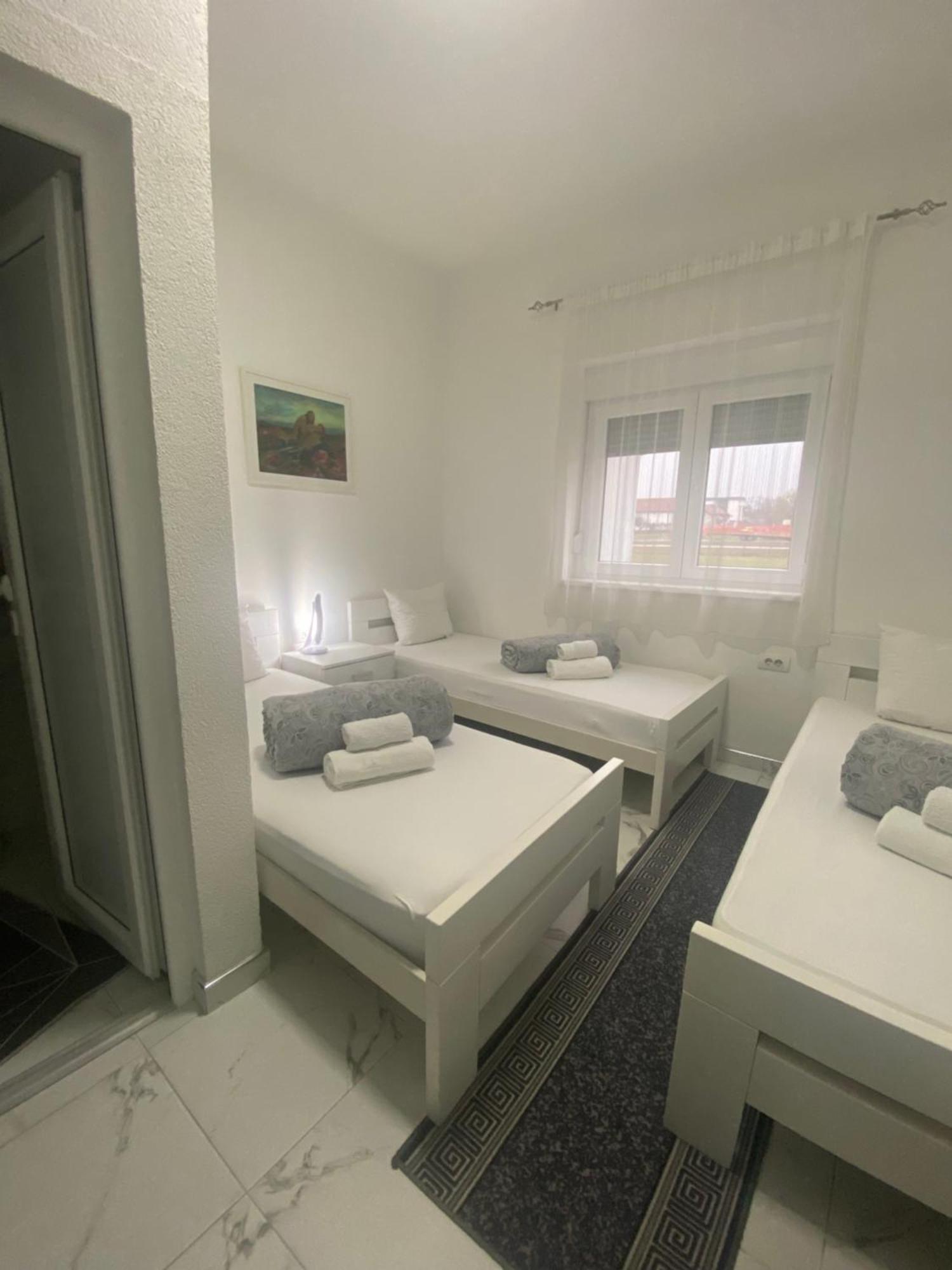 Vila Safir Loznica Εξωτερικό φωτογραφία