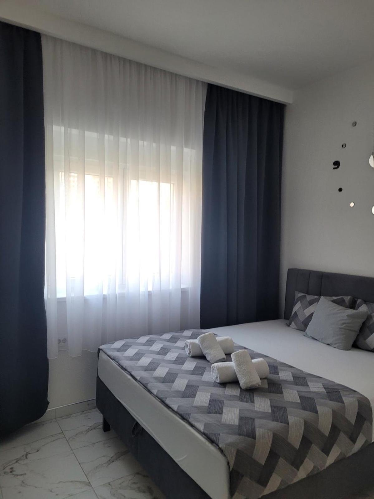 Vila Safir Loznica Εξωτερικό φωτογραφία