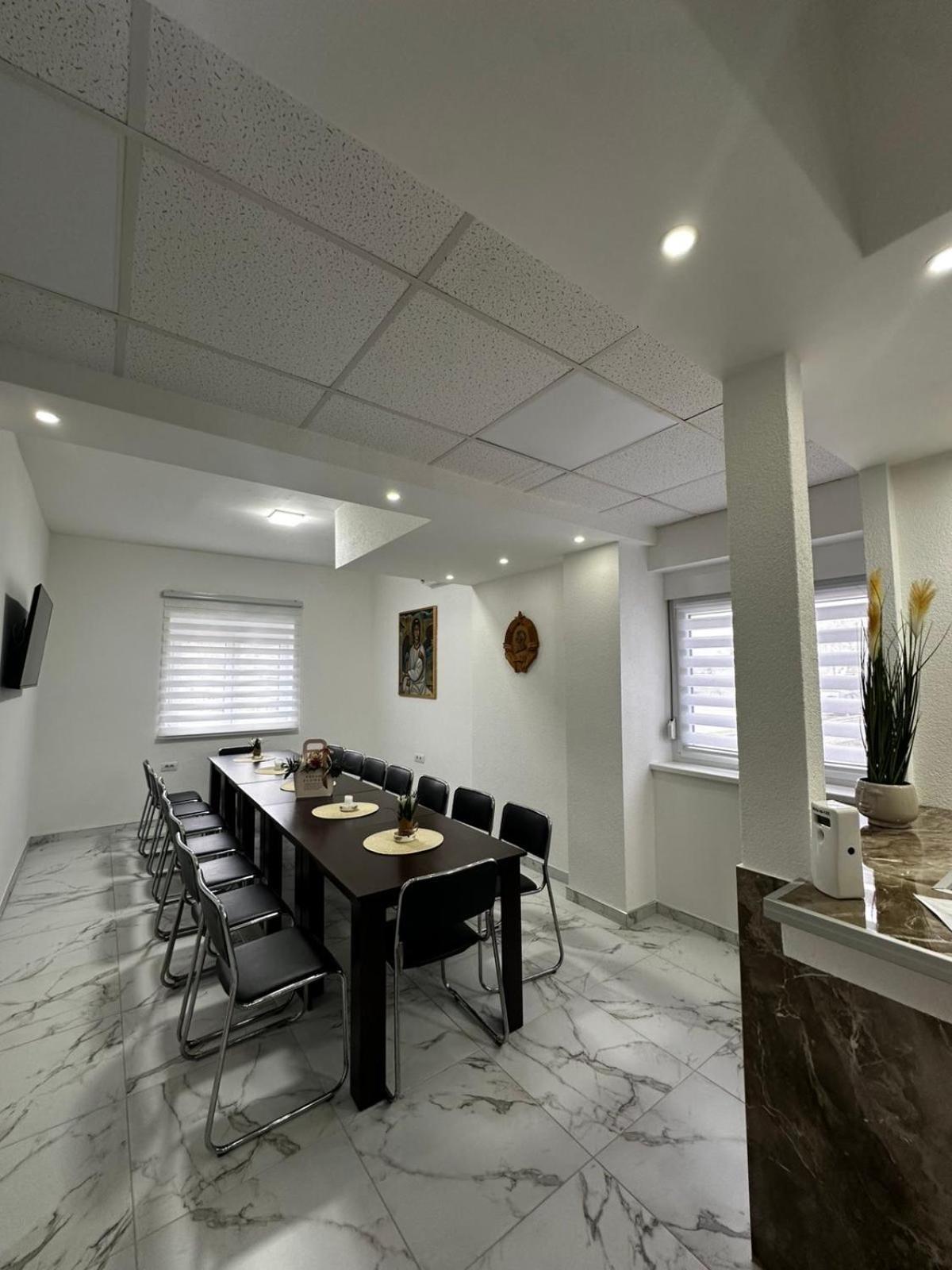 Vila Safir Loznica Εξωτερικό φωτογραφία